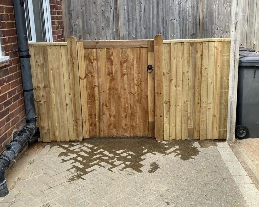 Timber gate and fencing installation